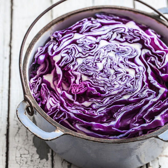 true-blue-natural-easter-egg-dyeing-02.jpg