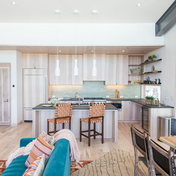 Northstar-Condo-2_Living-Room---Kitchen_026--1-.jpg (skyword:248933)