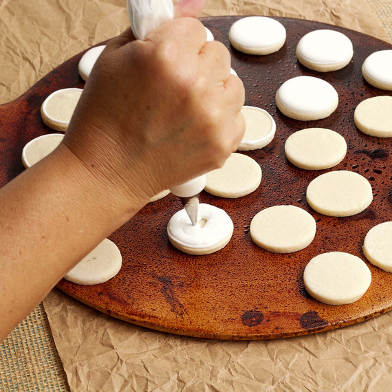 cupcakes--soccer--soccer-cupcakes--1015.jpg (skyword:196152)
