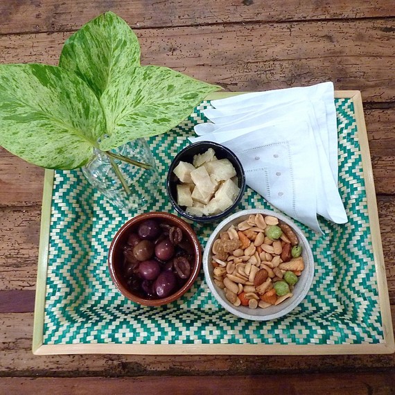 entertainingessentials_picapica_v1_0215