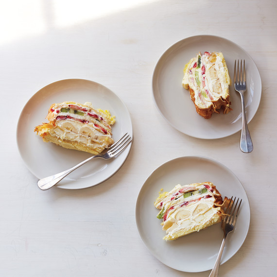 harbs-fruit-crepe-cake-opt3-262-d112180.jpg