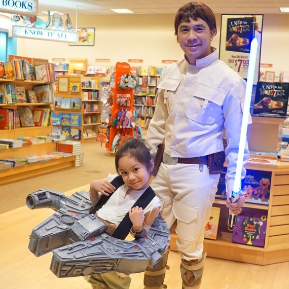 Dino Ignacio and his daughter in Star Wars costumes Dino Ignacio and his daughter in Star Wars costumes
