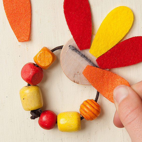 thanksgiving-napkin-rings-step5-tm-1114.jpg
