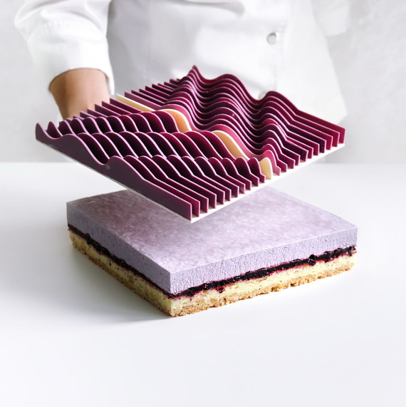geometric-cake-kinetic-dinara-kasko geometric-cake-kinetic-dinara-kasko