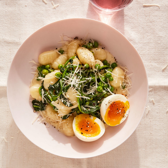 Gnocchi with Peas and Egg recipe Gnocchi with Peas and Egg recipe