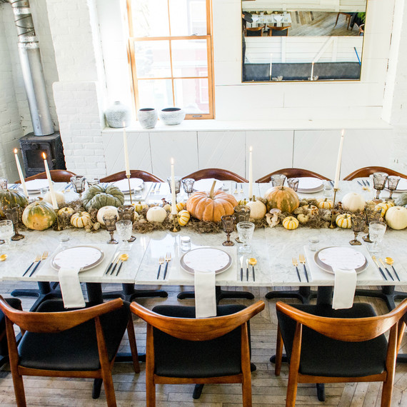 Ideas For A Modern Thanksgiving Table Martha S Modern Thanksgiving Tablescape