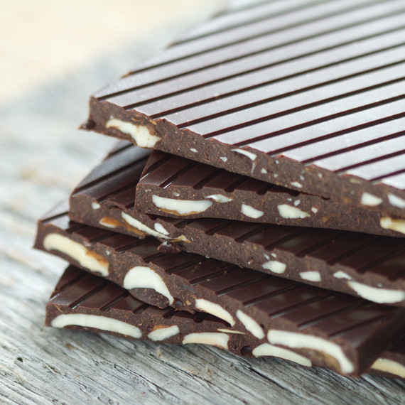 nohmad-almond-smoked-salt-chocolate-0215.jpg