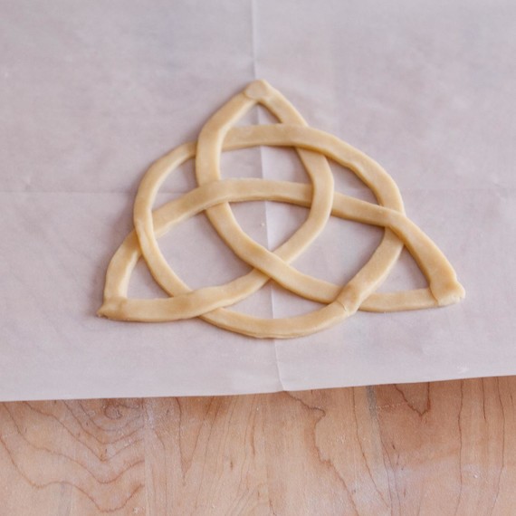 finished celtic knot