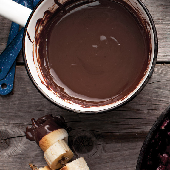 chocolate-fondue-029-f-0611mld106657-copy.jpg