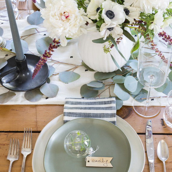 7 Expert Tips on Creating the Thanksgiving Tablescape of Your Dreams ...