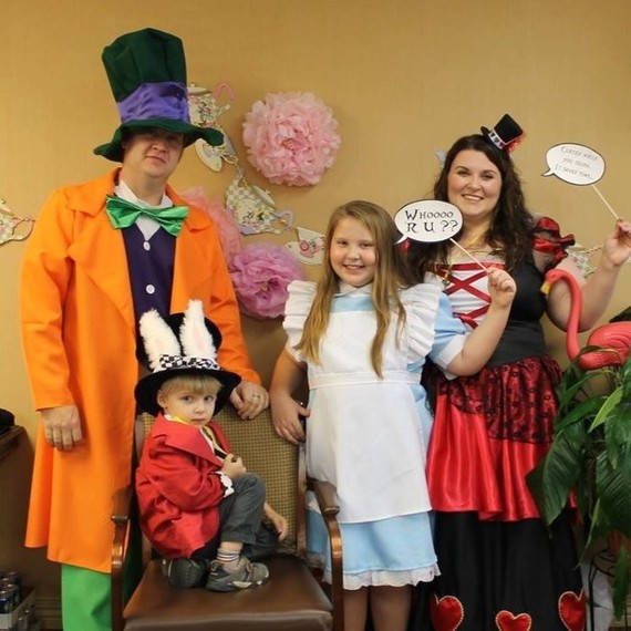 girl's Alice in Wonderland party girl's Alice in Wonderland party