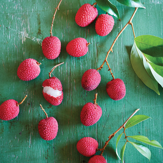 glossary-other-tropical-fruit-043-d112247.jpg