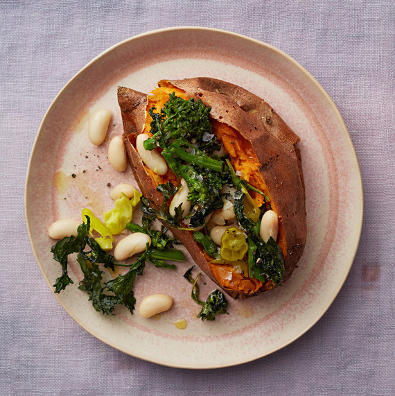 baked-sweet-potato-card_199_bg_6138982_key.jpg