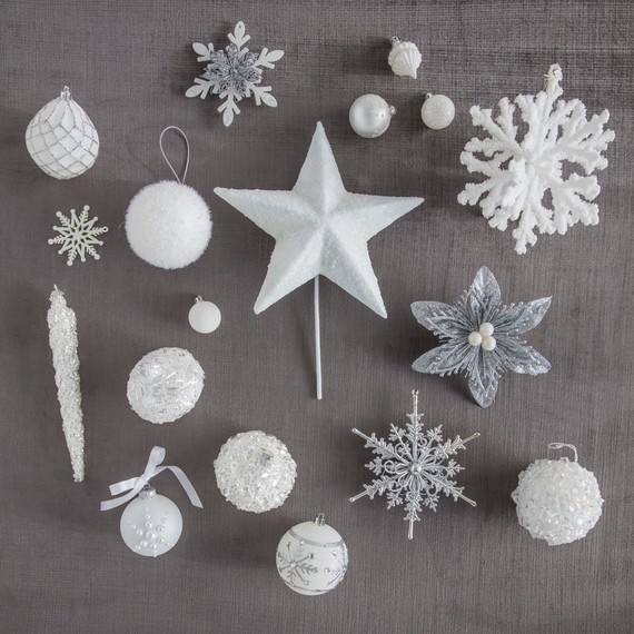 Winter White Christmas tree ornaments Winter White Christmas tree ornaments