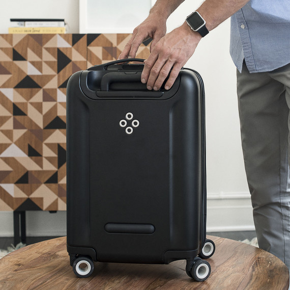 bluesmart black edition smart suitcase bluesmart black edition smart suitcase