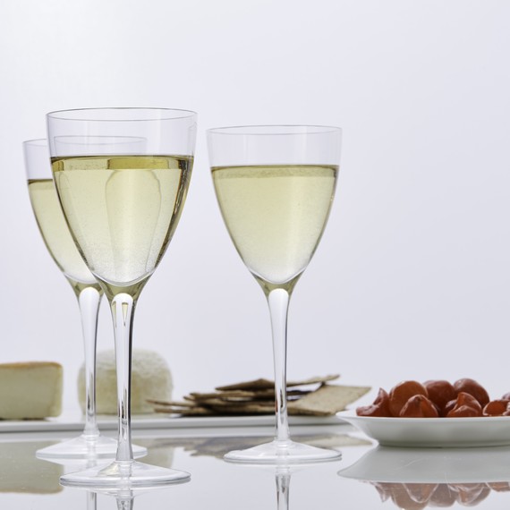 party-table-white-wine-glasses-0617-6378406