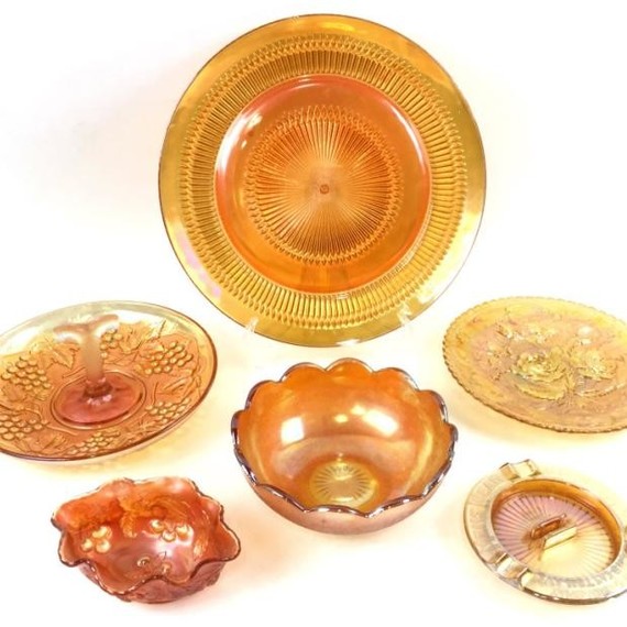 Smitty's Antiques Museum marigold glass Smitty's Antiques Museum marigold glass