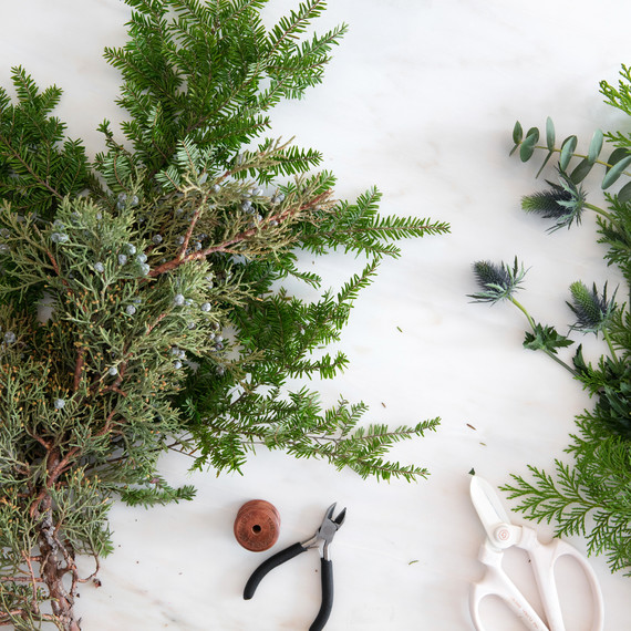 asymmetrical christmas wreath materials asymmetrical christmas wreath materials