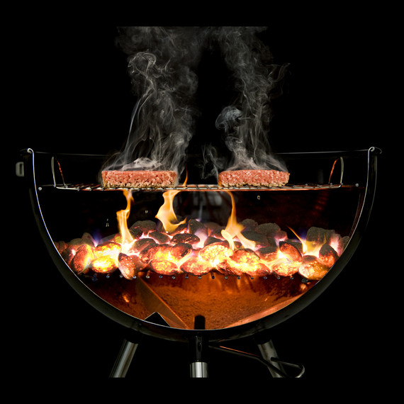burgers-on-a-grill-modernist-cuisine-s111076.jpg