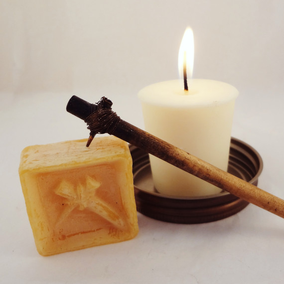 kistka-candle-psanky-gail-lambka-easter-post.jpg
