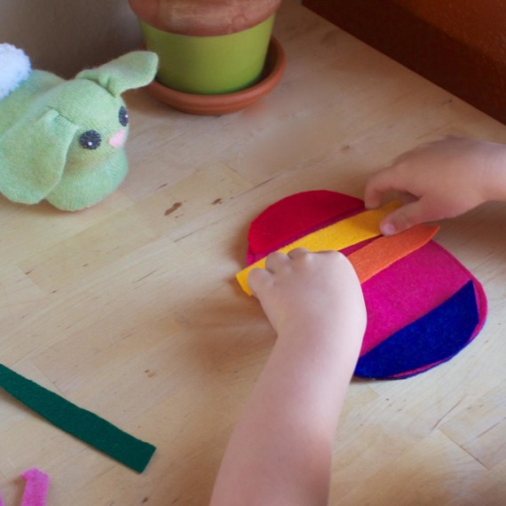 Rainbow felt Easter egg craft