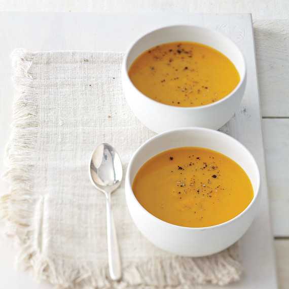 spiced-butternut-squash-apple-soup-mbd108052.jpg