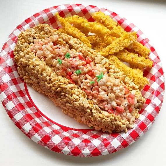 treat-yourself-rice-crispy-lobster-roll-0717