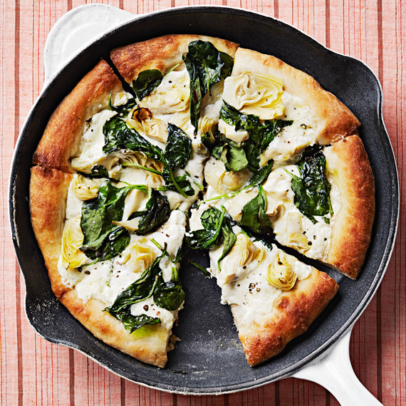 artichoke-and-spinach-skillet-pizza-102817879.jpg
