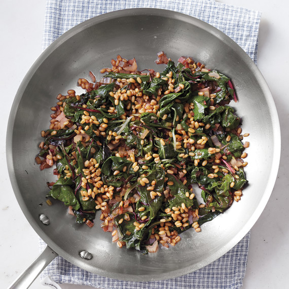 cooked-freekeh-sauteed-vegetables-287-d111399.jpg