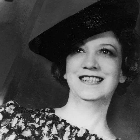 elizabeth arden black and white portrait elizabeth arden black and white portrait