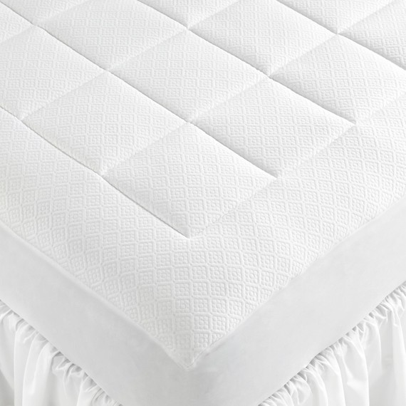 msmacys-sleepwise-foammattresspad-retail-0214.jpg