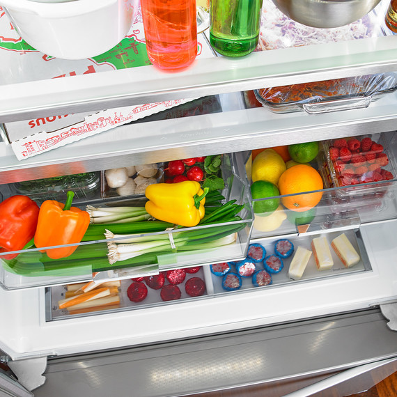 The Proper Way to Use the Crisper Drawer in Your Refrigerator Martha