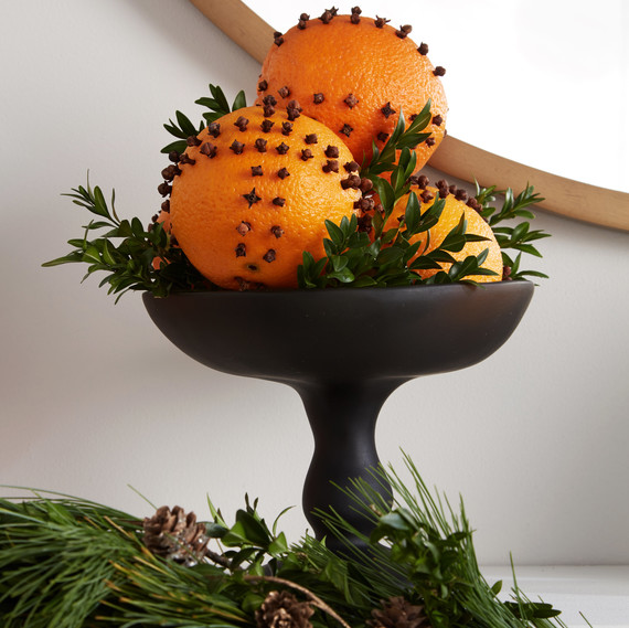 mantle pedestal bowl of pomanders