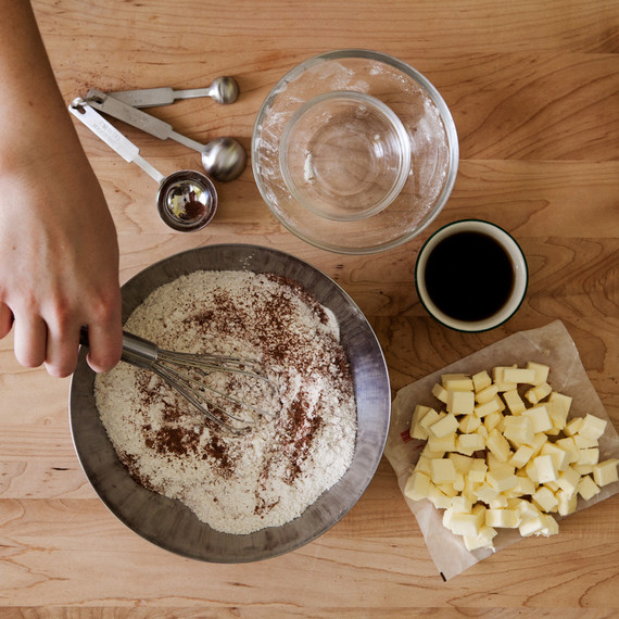 piebox-contributor-chocolate-crust-mix-dry0414.jpg
