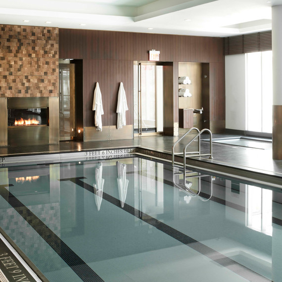 russell-groves-the-lucinda-amenities-pool-0414.jpg