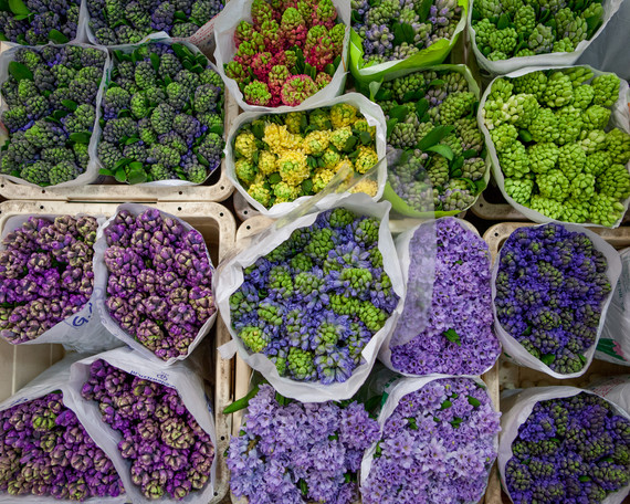 behind-the-scenes-flower-arrangement-7740-d111053.jpg