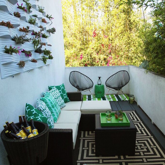 patio.jpg (skyword:191885)