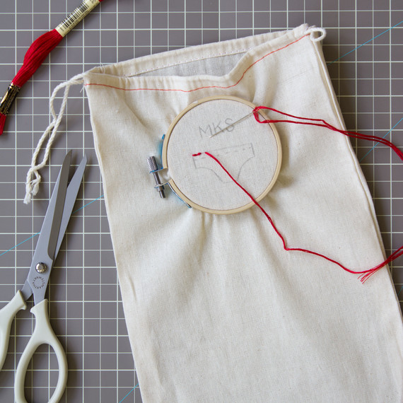 embroidered travel bags diy gifts embroidered travel bags diy gifts
