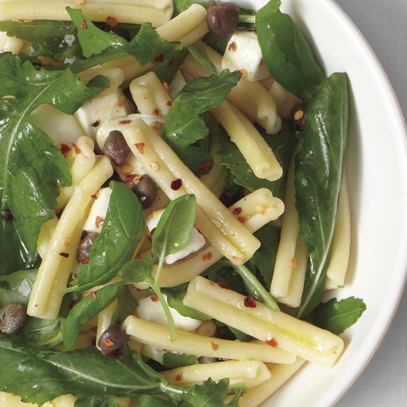 pasta-arugula-and-mozzarella-salad-0615-d107287-0615.jpg
