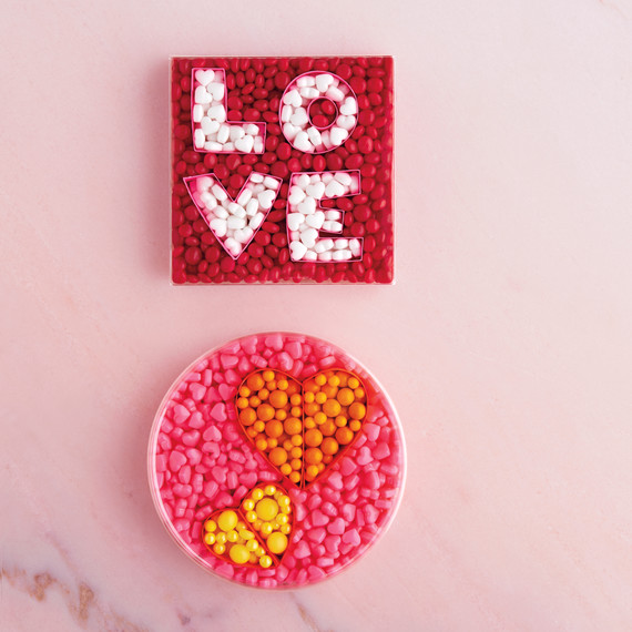 valentines-day-05-transparent-candy-boxes-0391-d111638.jpg