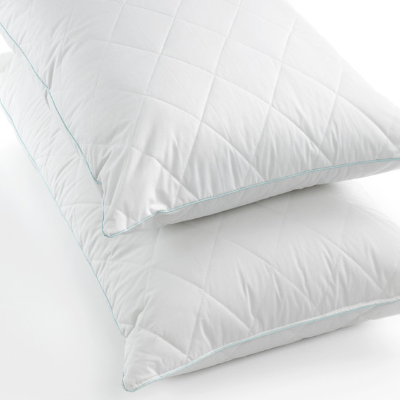 msmacys-allergywise-syntheticquiltedpillows-retail-0514.jpeg