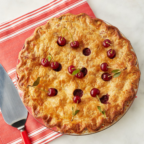 featured-recipe-marthas-sour-cherry-pie-168-vert-d113085.jpg