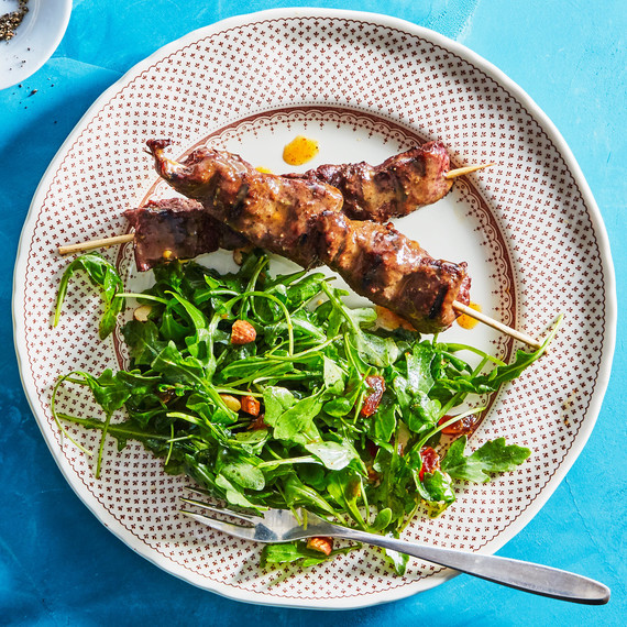 steak kebabs with arugula date salad steak kebabs with arugula date salad