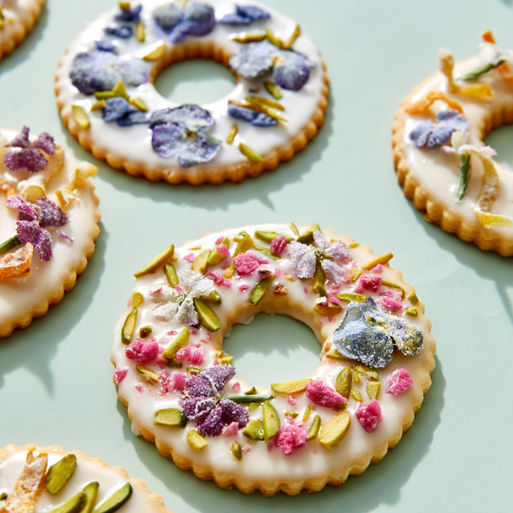 embellished wreaths cookies martha bakes embellished wreaths cookies martha bakes
