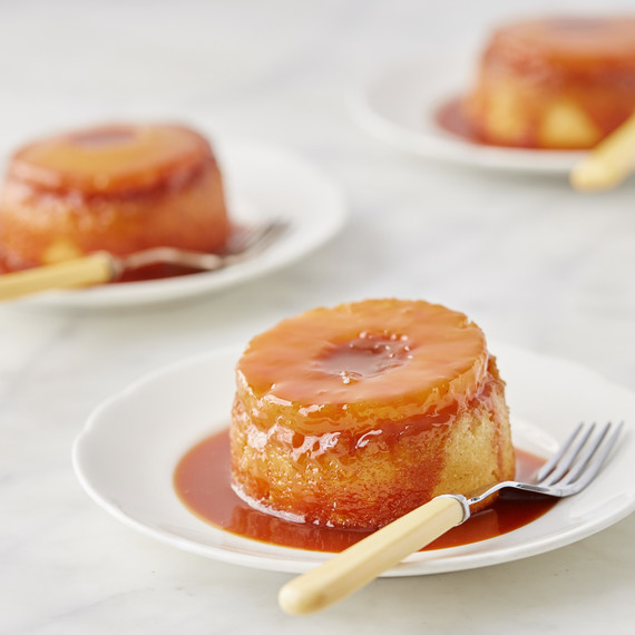 featured-recipe-pineapple-upside-down-cakes-208-vert-d113085.jpg