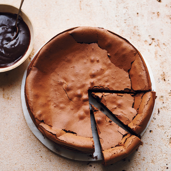 flourless-chocolate-espresso-cake-m226-stew-9780307954343-art-r1.jpg
