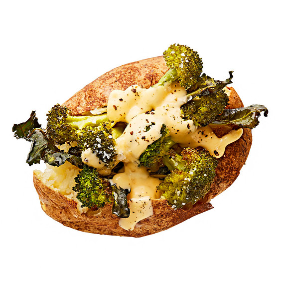 roasted broccoli with cheddar-cheese sauce baked potato 芝士酱烤西兰花烤土豆