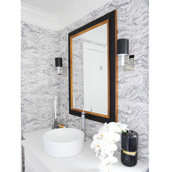 powderrm1.jpg (skyword:211794)