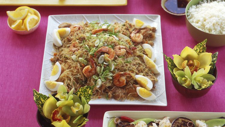 Rice Noodles with Chicken, Pork, and Shrimp_image