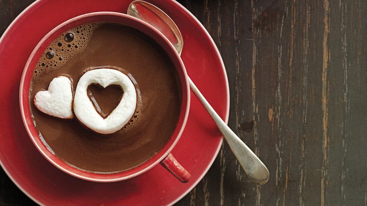 Hot Chocolate with Marshmallow Hearts | 13 Valentine's Day Recipes For Your Loved Ones